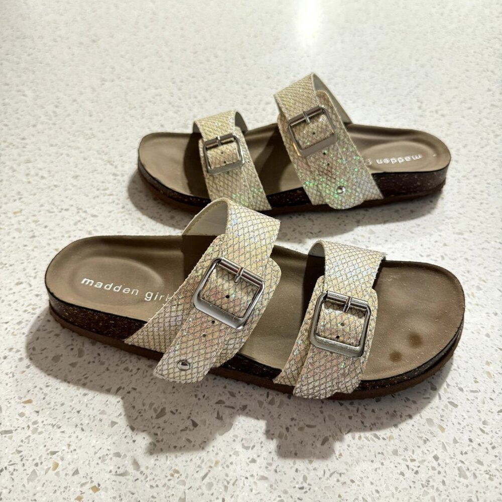 Madden Girl Brando Mermaidcore Sandals Sz 7.5M Footbed Sequin Scales Pink White